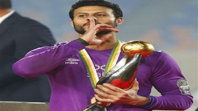 بعد إيقاف الشناوي.. إبراهيم فايق يفجر مفاجأة مدوية بشأن حكم المباراة
