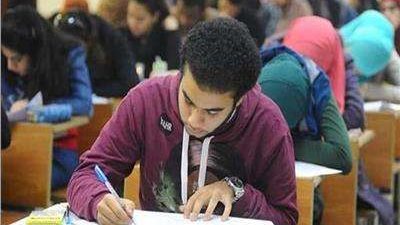 ما مصير الطلاب المتغيبين عن أداء امتحانات آخر العام.. «التعليم» تجيب
