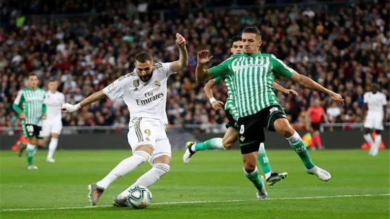 بنزيما يقود تشكيل ريال مدريد المتوقع أمام ريال سوسيداد بالليجا