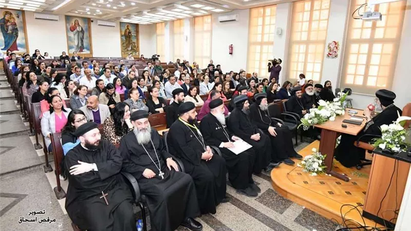البابا تواضروس يحاضر في معهد الكتاب المقدس بالإسكندرية