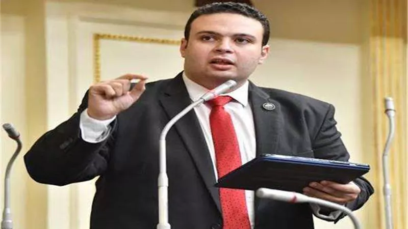 برلماني لوزير الأوقاف: نريد أصوات جميلة لرفع الآذان