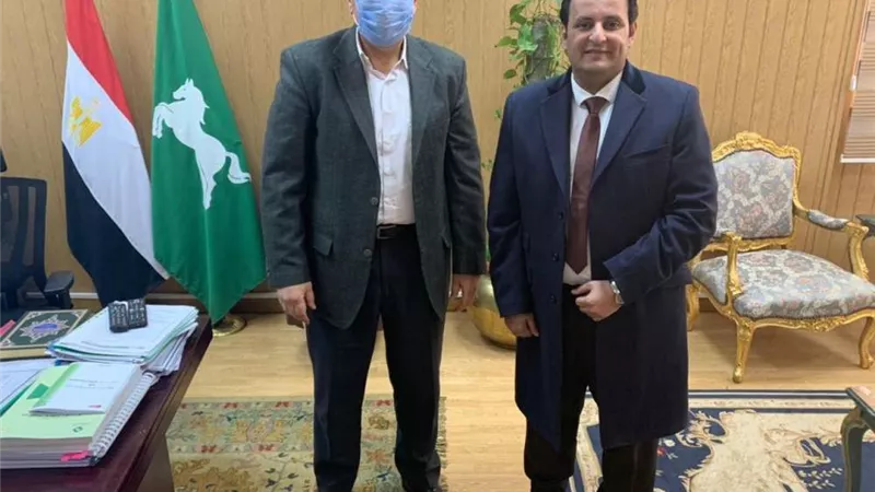 النائب أحمد سمير زكريا يلتقي محافظ الشرقية لبحث أجندته التشريعية بالشيوخ
