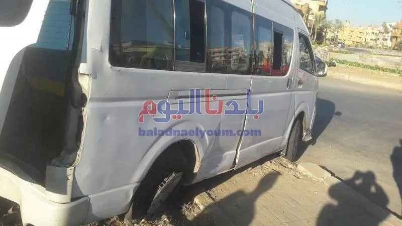 بالأسماء.. مصرع وإصابة 12 شخص في حادث تصادم سيارة نقل وميكروباص بالبحيرة