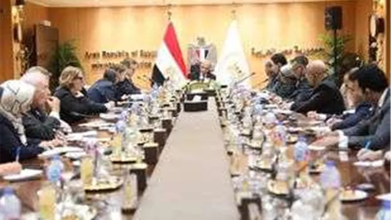 وزير العدل يستقبل نائب رئيس مجموعة البنك الدولي