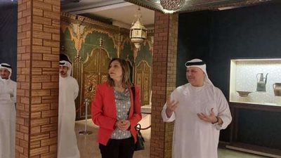 وزير الثقافة تزور بيت الحكمة بالإمارات وتبحث آليات التعاون