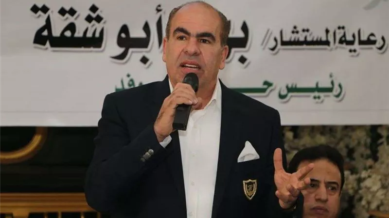الهضيبي: النواب والشيوخ استخدما صلاحية الرقابة على الحكومة مبكرًا