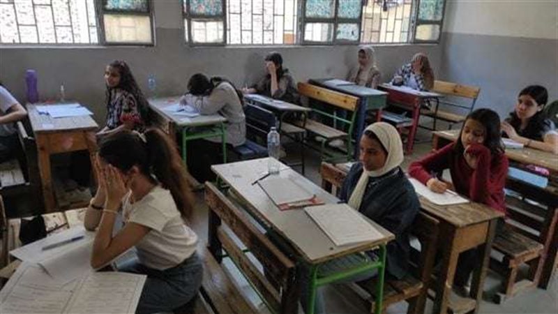 امتحانات آخر العام