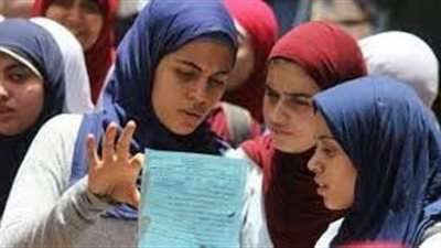 طلاب أولى ثانوي: «امتحان العربي متوسط وتكات في النحو»