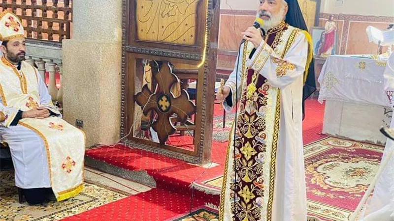 مطران المنيا للأقباط الكاثوليك يترأس القداس بكنيسة السيدة العذراء