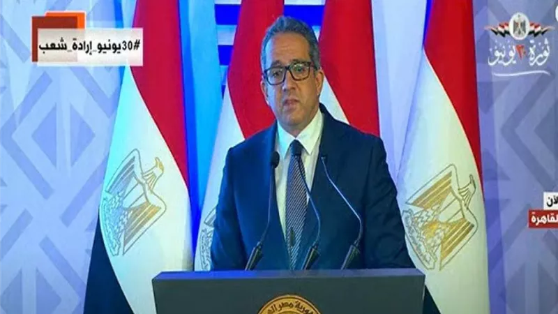 العناني: بدء مناقشات مشروع تعديل قانون شركات السياحة