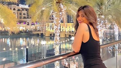 منة فضالي تشارك جمهورها بـ إطلالة جديدة