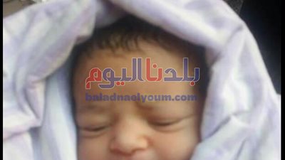 العثور على طفلة حديثة الولادة ملقاة بجوار مسجد بالمحلة