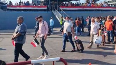 الهجرة: الدولة نجحت في إجلاء 500 فرد من المصريين والأجانب