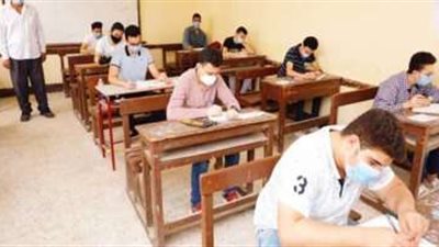 توزيع امتحانات التيرم الأول بدلًا من الثاني على الطلاب في القليوبية.. والتعليم تحقق