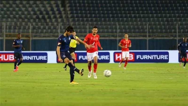 بدون خطورة.. شوط سلبي أول بين الأهلى وبيراميدز