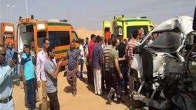 إصابة 9 أشخاص بحادث تصادم سيارتين سوزوكي بسوهاج