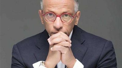 اليوم.. استكمال عزاء خبير التجميل الراحل محمد الصغير