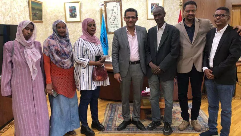 خالد البلشي يستقبل وفدًا من الصحفيين السودانيين ويعلن تضامنه معهم.. تفاصيل