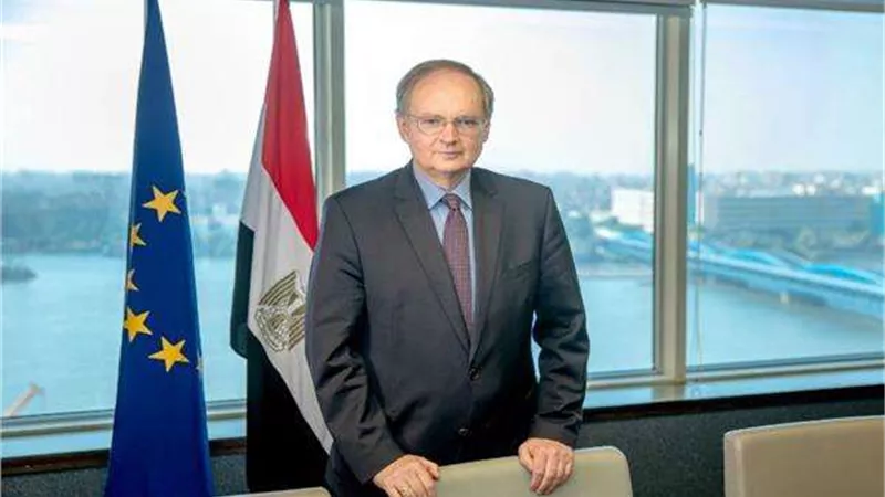 مسئول أوروبي يشيد بالحوار الوطني