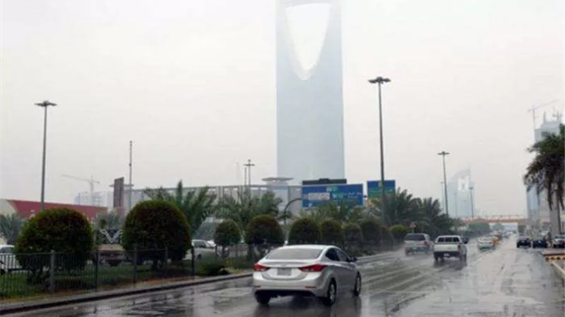 أمطار ورياح وأتربة تضرب هذه المحافظات في السعودية.. والأرصاد تحذر