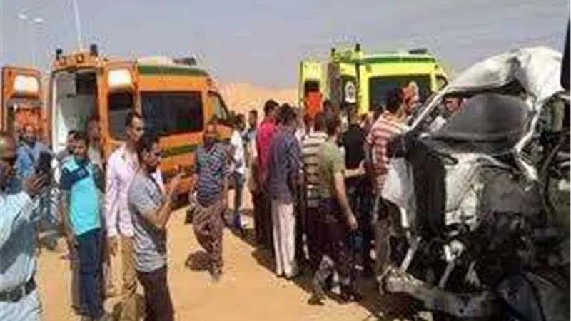 إصابة 9 أشخاص بحادث تصادم سيارتين سوزوكي بسوهاج