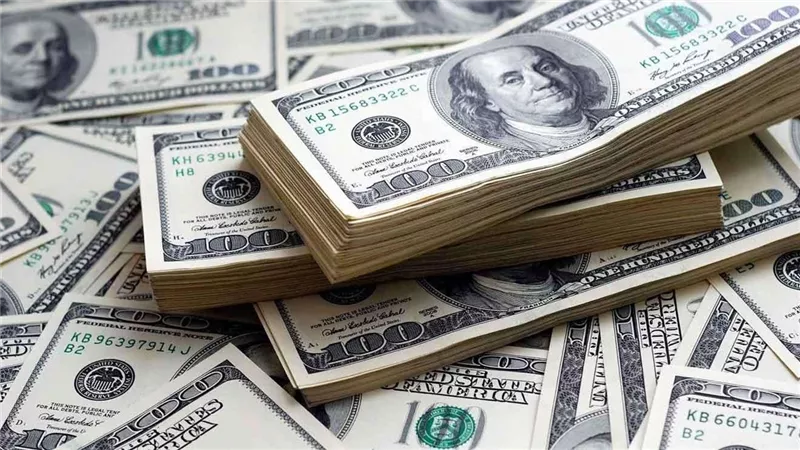 بعد انخفاض معدل التضخم في أمريكا.. تراجع الدولار أمام العملات الرئيسية