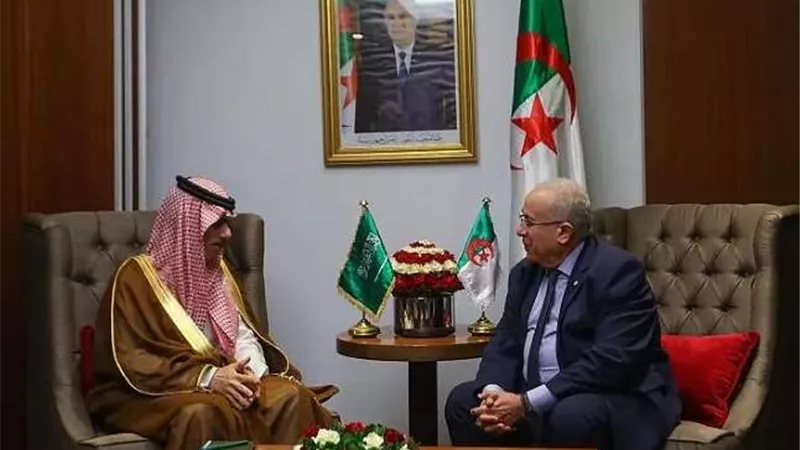 وزير الخارجية السعودي في زيارة للجزائر.. لهذا السبب
