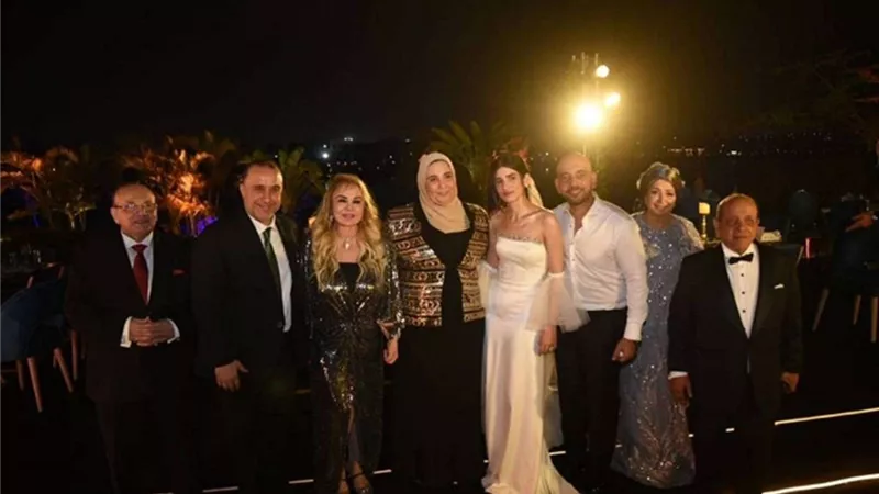 حفل زفاف وسط حضور باقة من الفنانين وكبار رجال الدولة