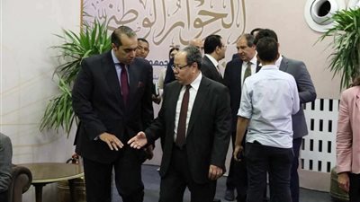 بدء جلسة مناقشة النظام الانتخابى بأولى جلسات الحوار الوطنى