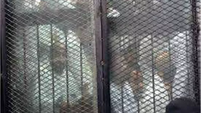 بعد قليل.. محاكمة 14 متهم في 