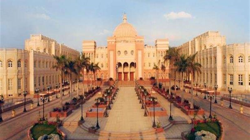 الجامعة البريطانية