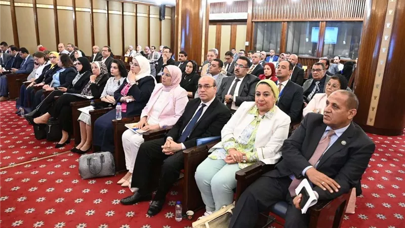 صحة النواب توصي بزيادة الاعتمادات المالية للعلاج على نفقة الدولة