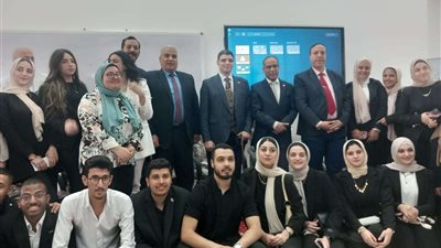 مؤسسة حياة كريمة تنظم ندوة توعوية بجامعة قناة السويس