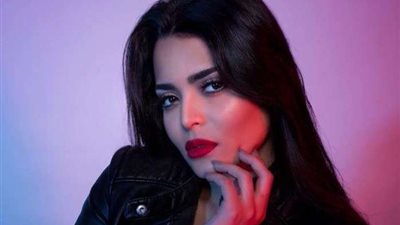 فيديو مثير.. أسماء جلال تثير جدل متابعيها على 