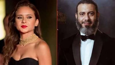 محمد فراج بعصا المكفوفين في بوستر فيلمه