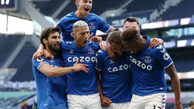 بث مباشر.. مباراة إيفرتون وليدز يونايتد في الدوري الإنجليزي