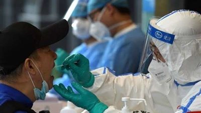 طبيب مناعة روسي يكشف تفاصيل خطيرة عن المصابين بوباء كورونا