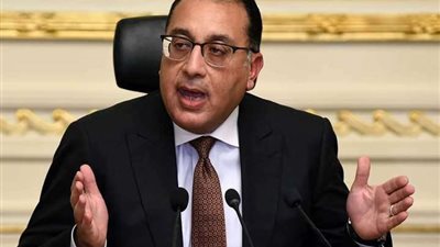 رئيس الوزراء والوزراء الحضور يجيبون عن أسئلة واستفسارات الصحفيين والإعلاميين