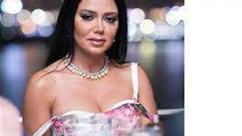رانيا يوسف: بناتي  بيختاروا لبسي القصير ومشجعني على الارتباط