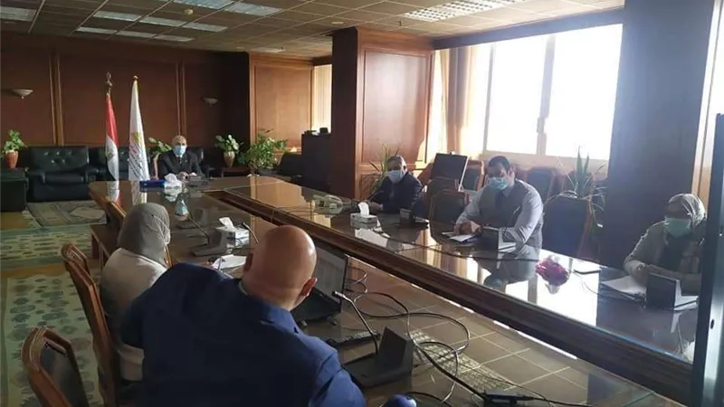 عبد العاطى يتابع الاجراءات الخاصة بالاستعداد للإنتقال للعاصمة الإدارية الجديدة
