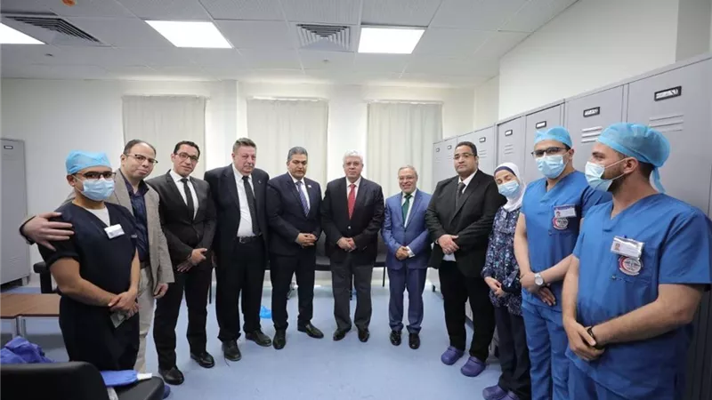 وزير التعليم العالي يفتتح عددًا من المشروعات الطبية بجامعة طنطا