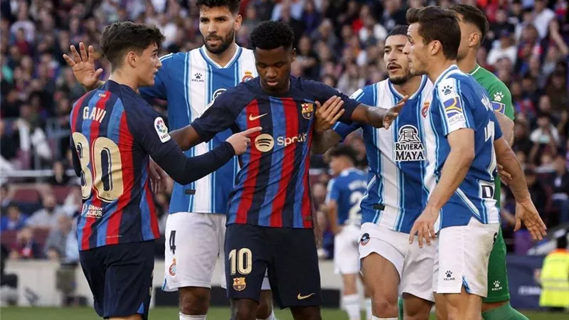 برشلونة يتلقى الهدف الأول من ريال سوسيداد مبكراً