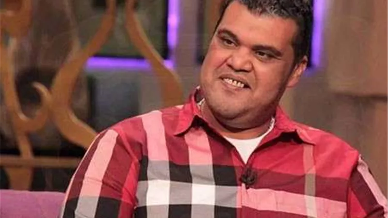 الراحل نور الشريف دعمني.. أبرز تصريحات أحمد فتحي مع الإعلامي عمرو الليثي