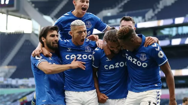 في مباراة مثيرة.. أيفرتون يفوز على توتنهام ويتأهل لربع نهائي كأس الاتحاد الإنجليزي .. فيديو