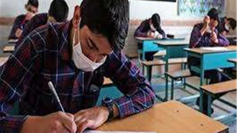 طلاب الشهادة الإعدادية بالقاهرة يختتمون امتحانات آخر العام بمادة العلوم