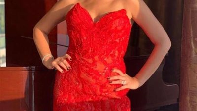 هند صبري تثير الجدل بفستان أحمر.. شاهد