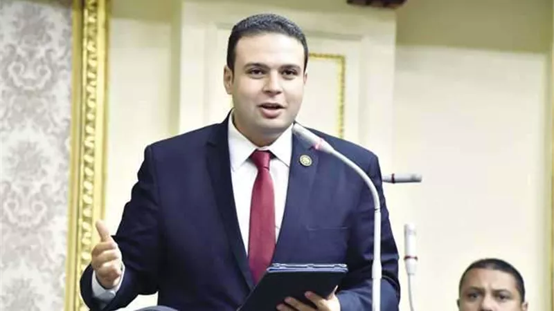 خاص| عبدالمنعم إمام: يجب إتاحة الفرصة للأحزاب السياسية دون تمييز