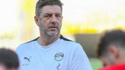 فيتوريا يعلن قائمة المحترفين لمباراة غينيا في تصفيات أمم إفريقيا اليوم