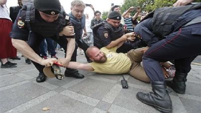 اعتقال 19 متطرفا يخططون لهجمات إرهابية فى روسيا
