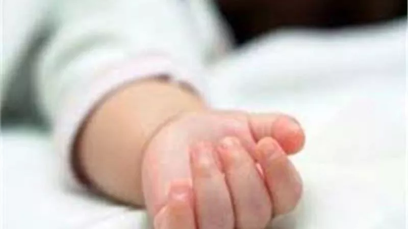 جروح بـ أعضائه التناسلية.. عائلة طفل تعذبه حتى الموت